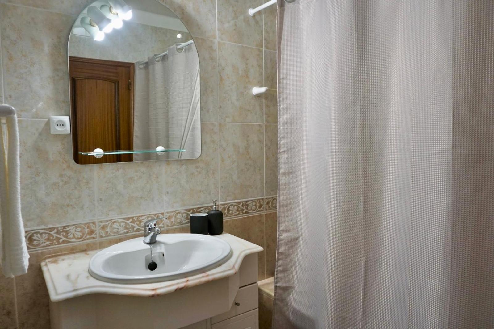 Cozy Alvor Retreat - Sunset Balcony, Wi-Fi & Ac Apartment Екстериор снимка