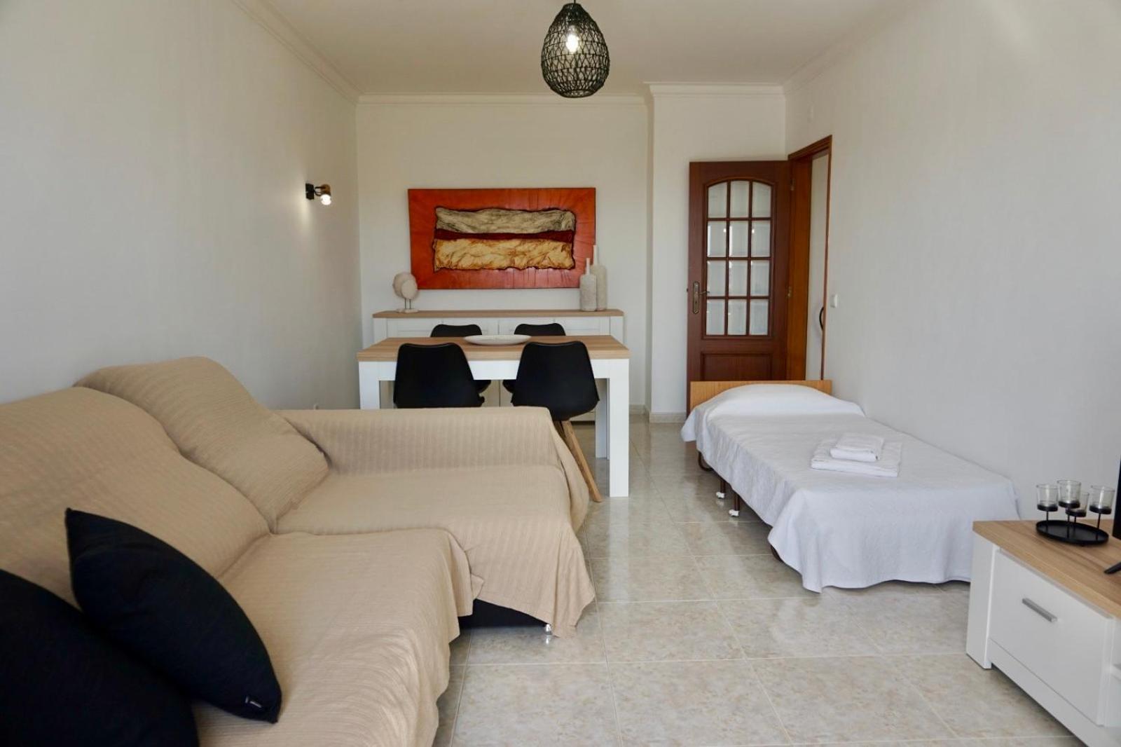 Cozy Alvor Retreat - Sunset Balcony, Wi-Fi & Ac Apartment Екстериор снимка